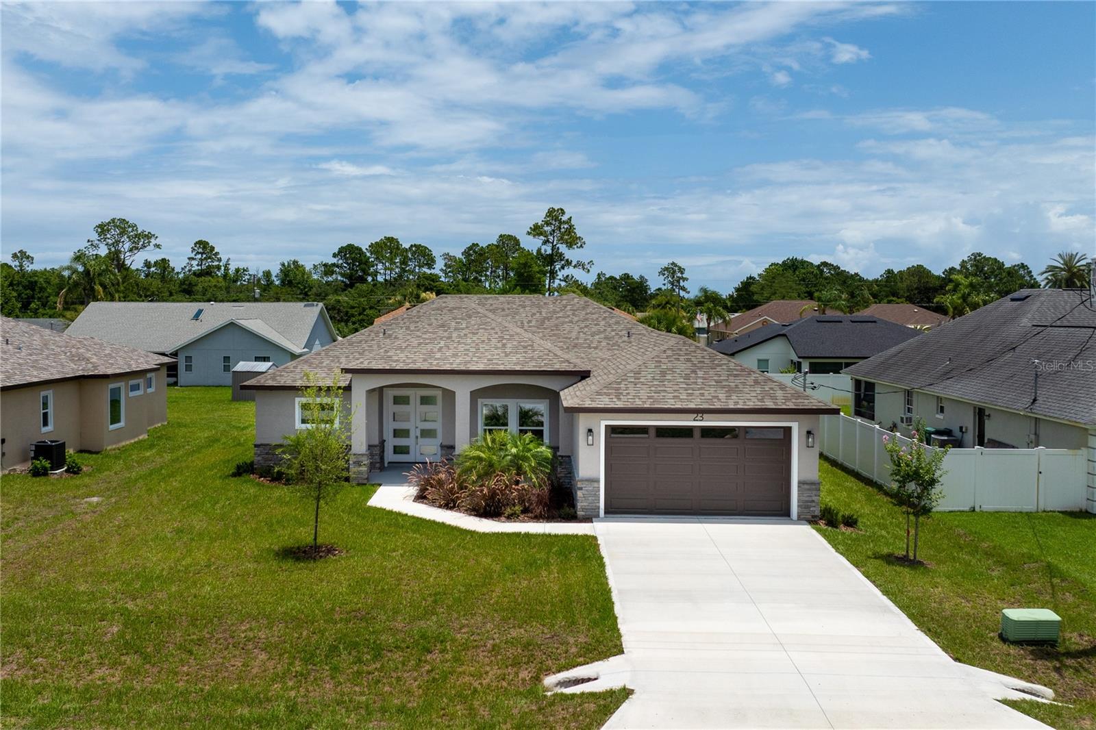 Single Family Residence em PALM COAST, FL - Daniel Dourado