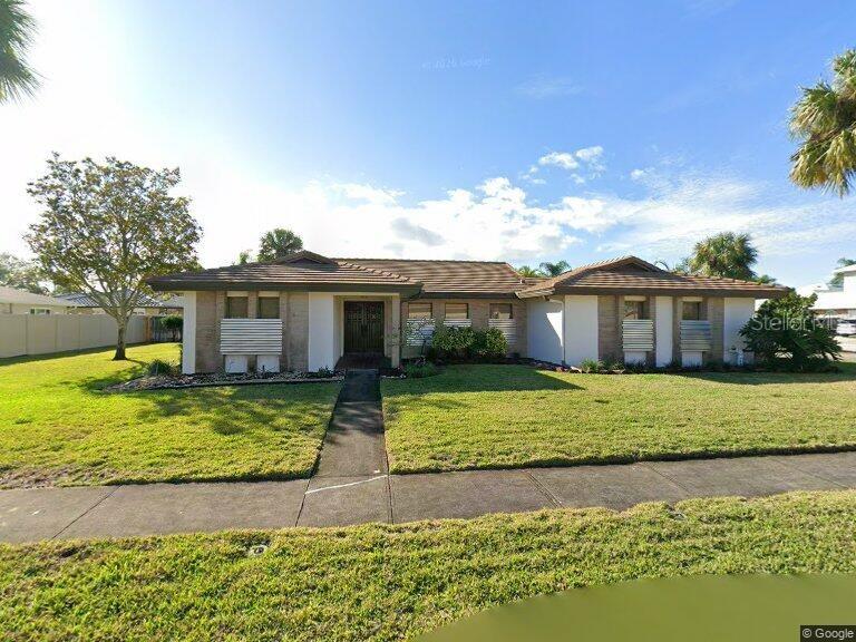 Single Family Residence em SATELLITE BEACH, FL - Daniel Dourado