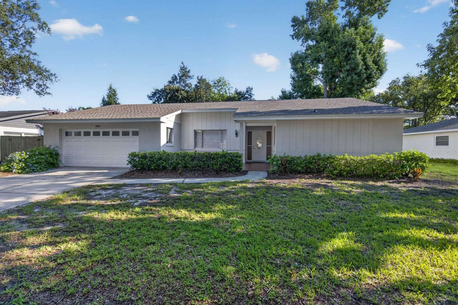 Single Family Residence in ORLANDO, FL - Daniel Dourado