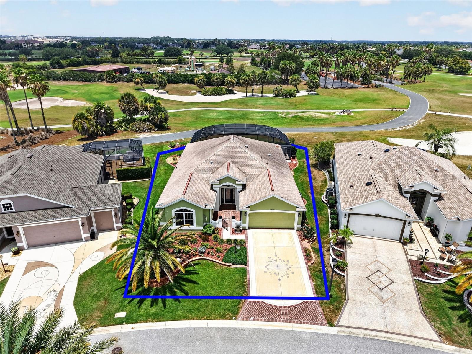 Single Family Residence in THE VILLAGES, FL - Daniel Dourado