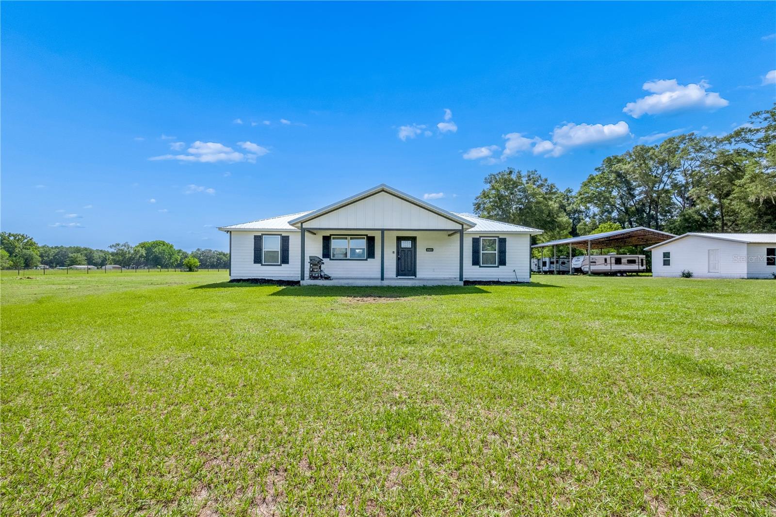 Single Family Residence in HIGH SPRINGS, FL - Daniel Dourado
