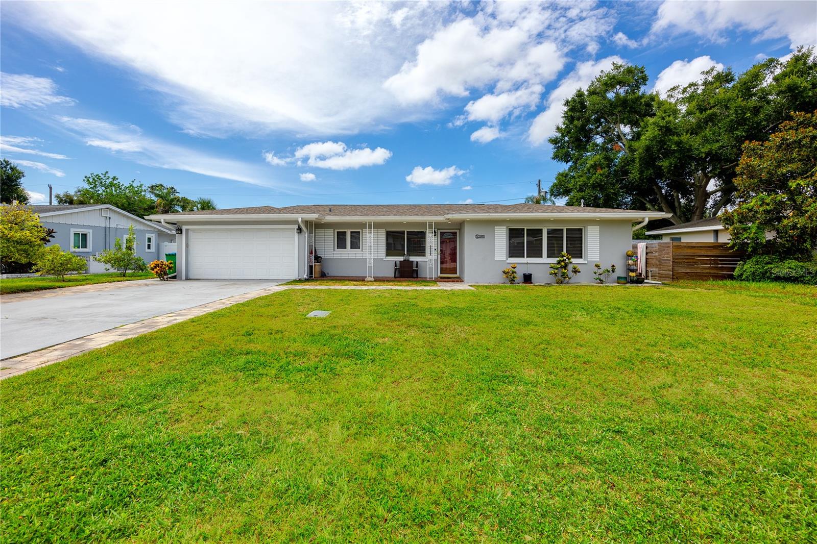 Single Family Residence em CLEARWATER, FL - Daniel Dourado