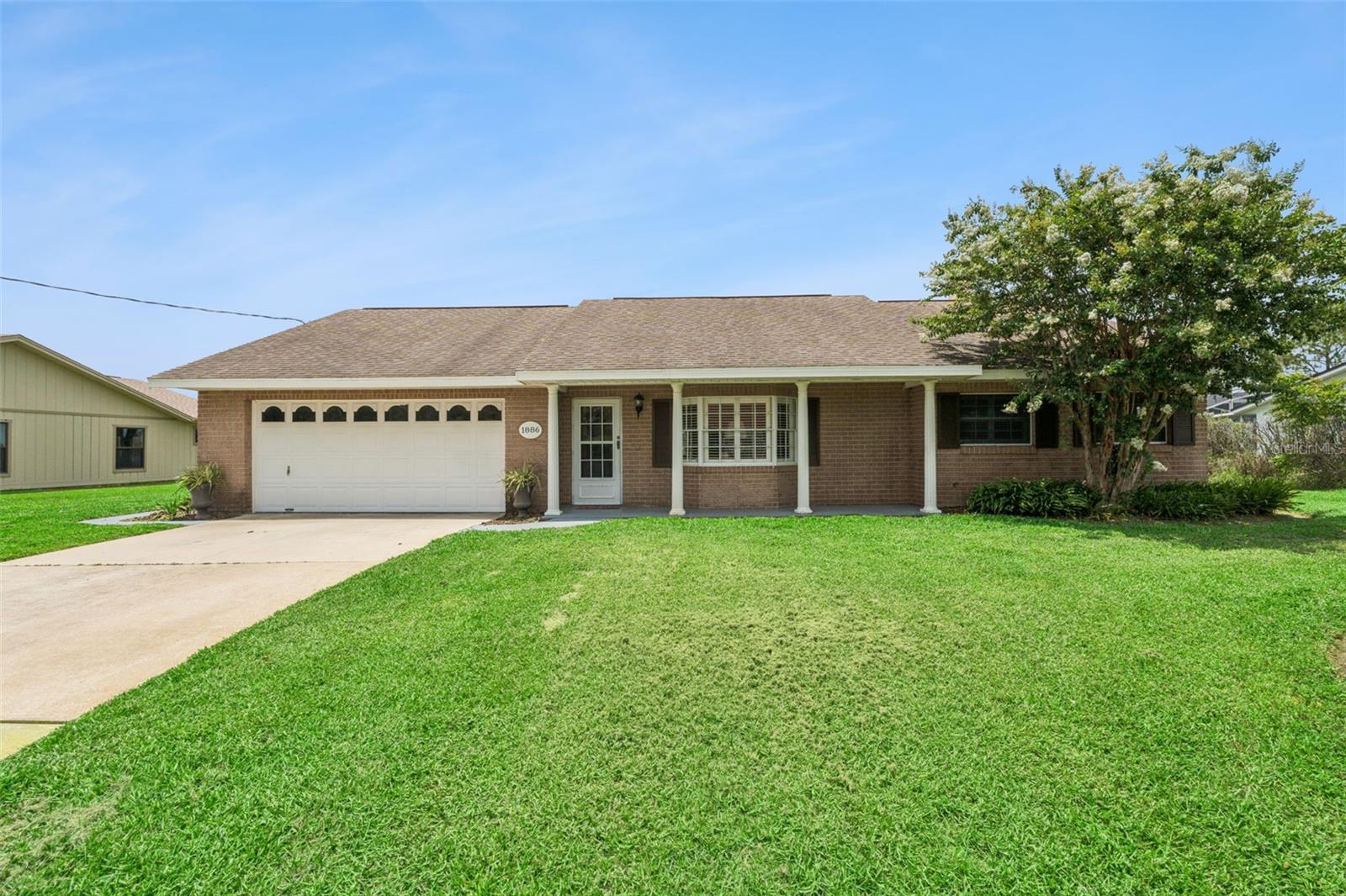 Single Family Residence in DELTONA, FL - Daniel Dourado