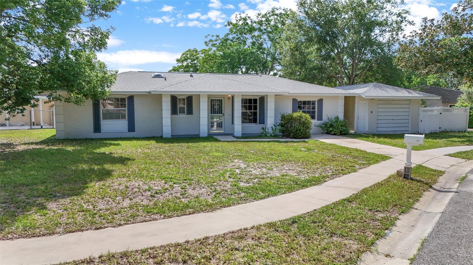 Single Family Residence em WINTER SPRINGS, FL - Daniel Dourado