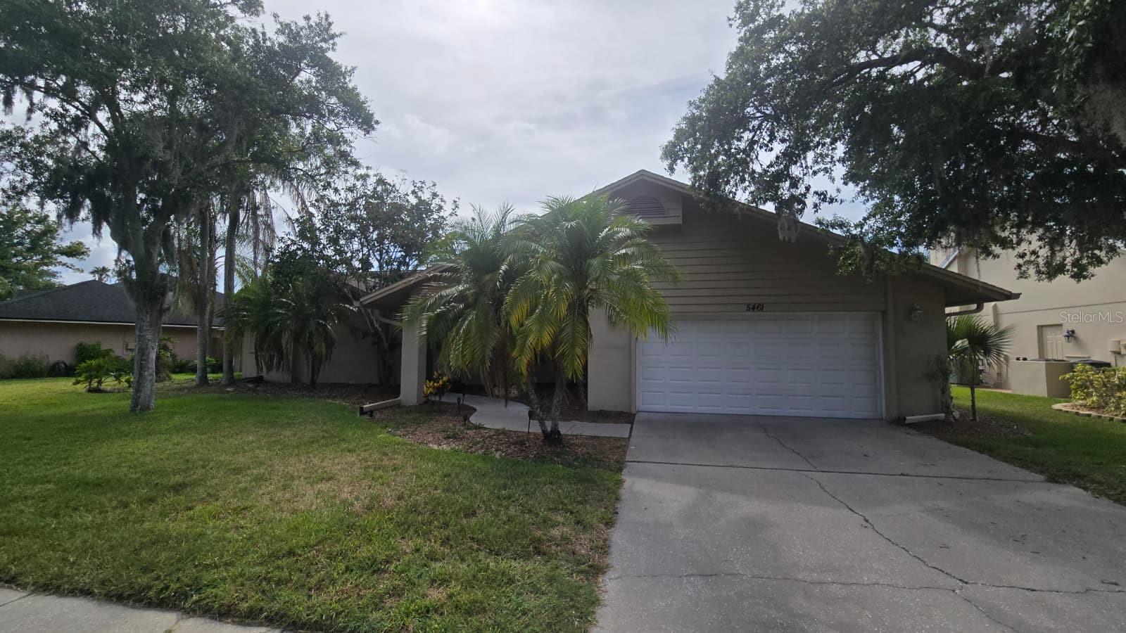 Single Family Residence em PALM HARBOR, FL - Daniel Dourado