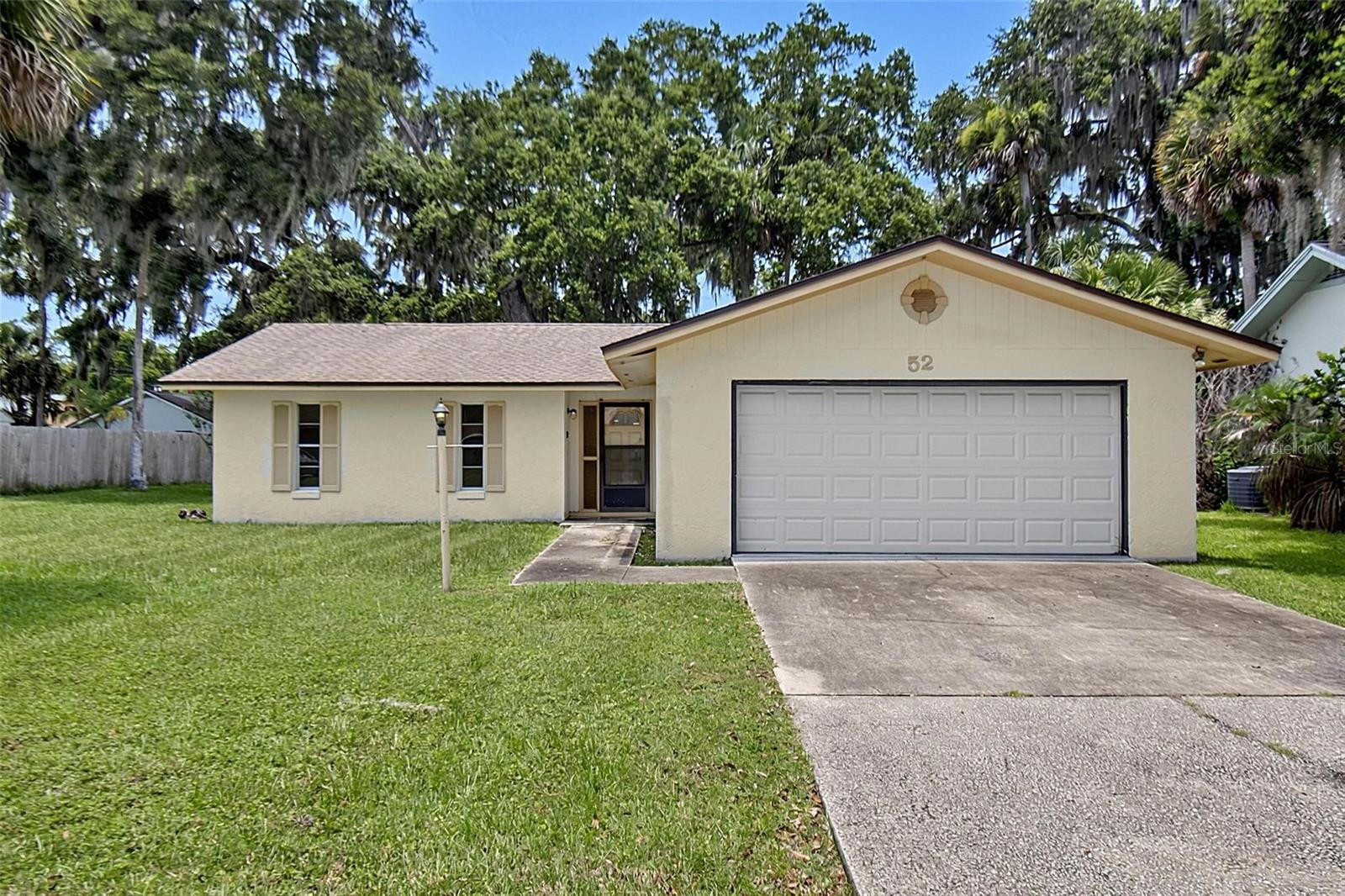 Single Family Residence em PALM COAST, FL - Daniel Dourado