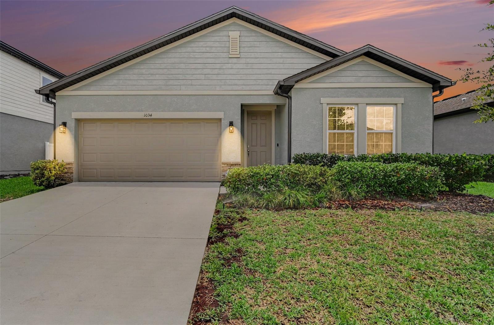 Single Family Residence em DELTONA, FL - Daniel Dourado