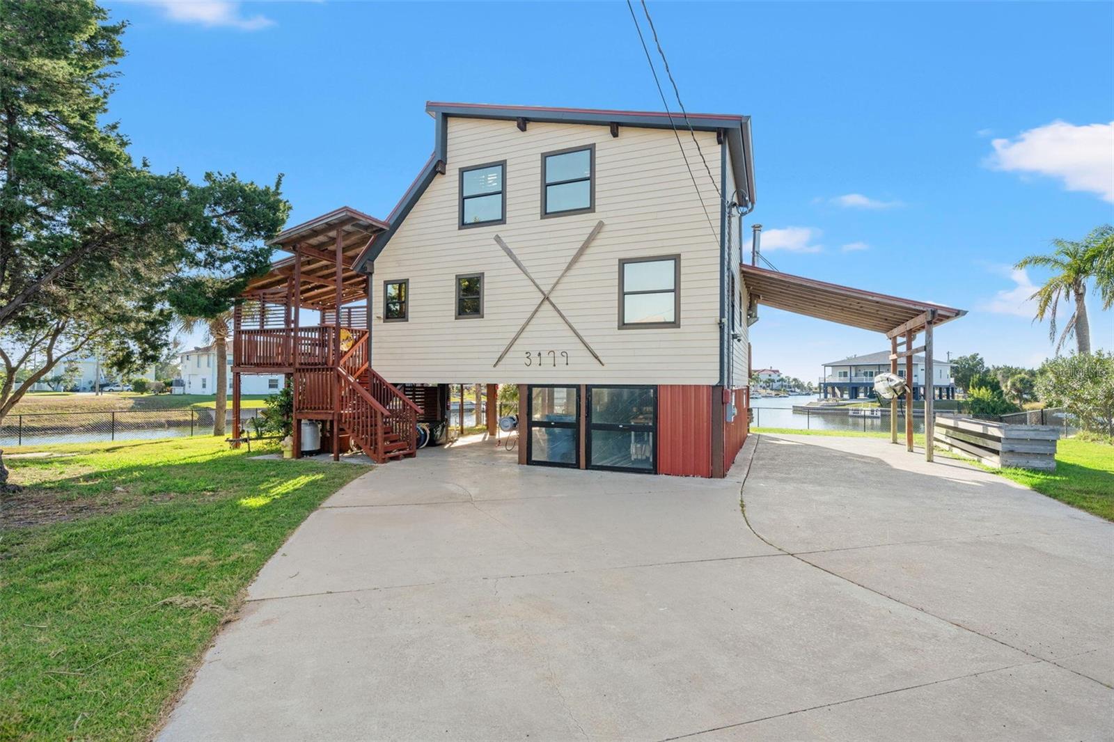 Single Family Residence em HERNANDO BEACH, FL - Daniel Dourado