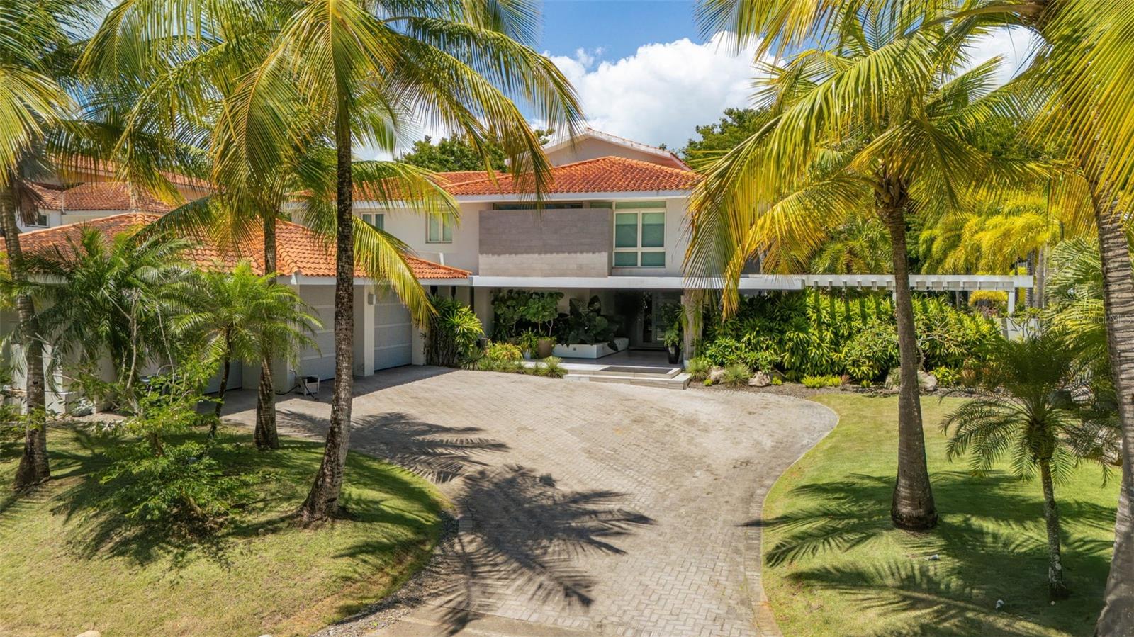 Single Family Residence em DORADO, PR - Daniel Dourado