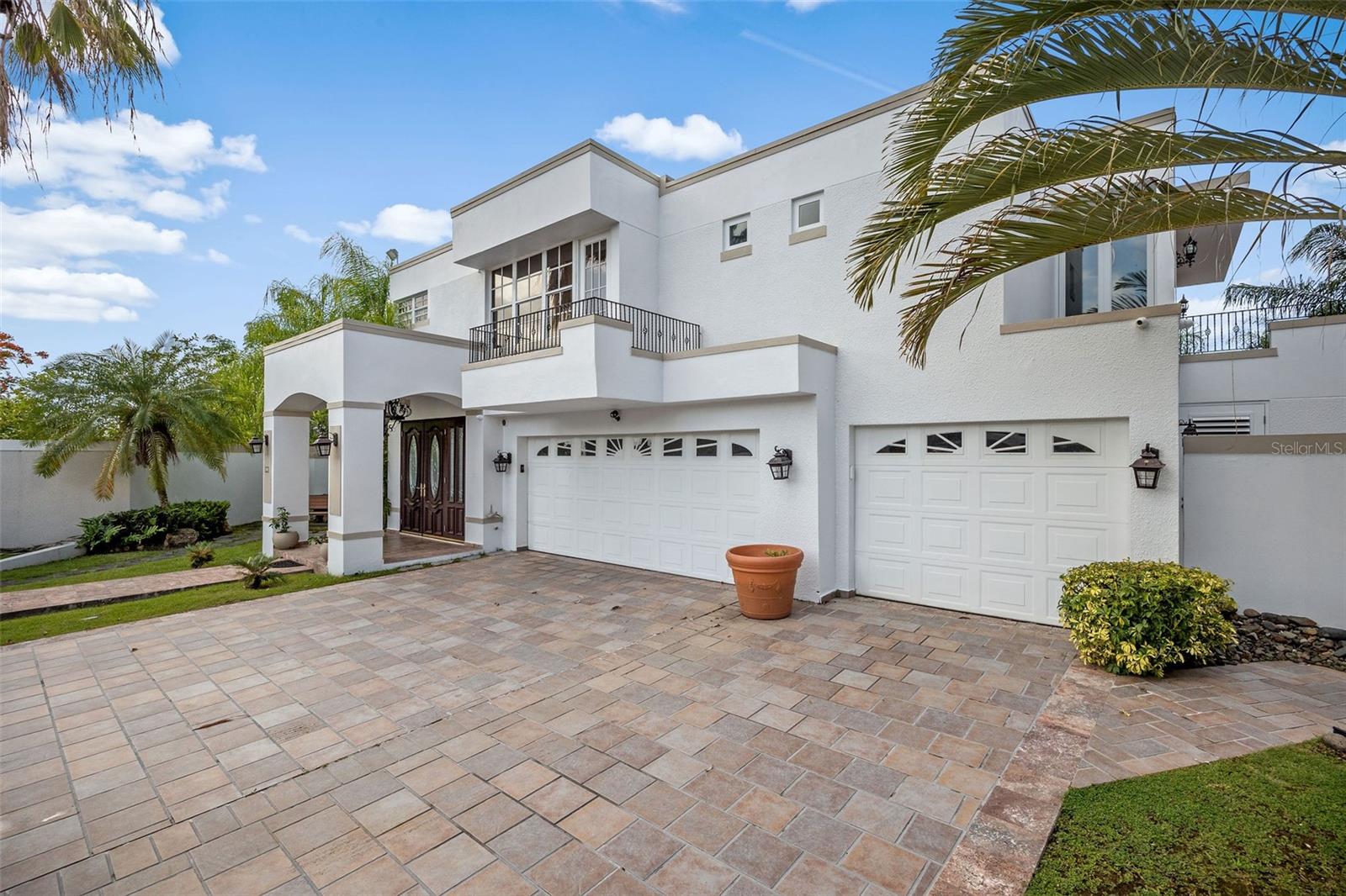 Single Family Residence in GUAYNABO, PR - Daniel Dourado