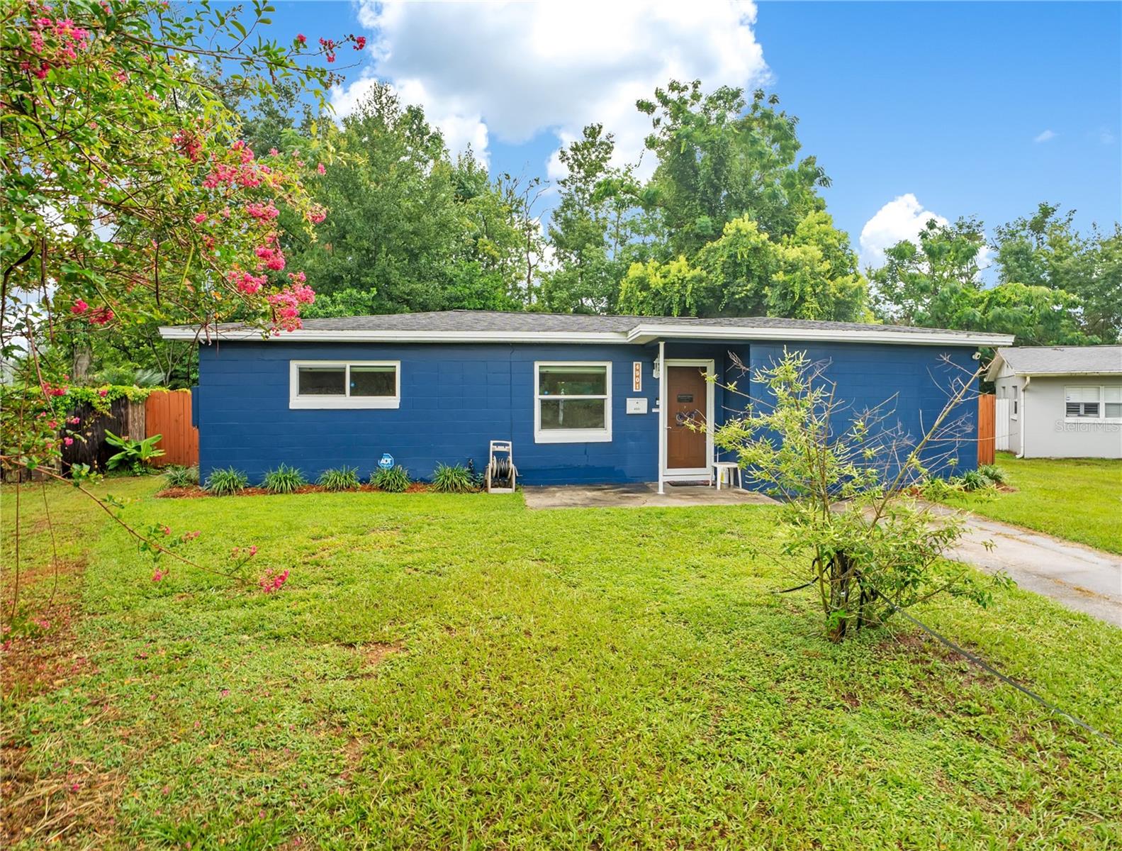Single Family Residence in ORLANDO, FL - Daniel Dourado