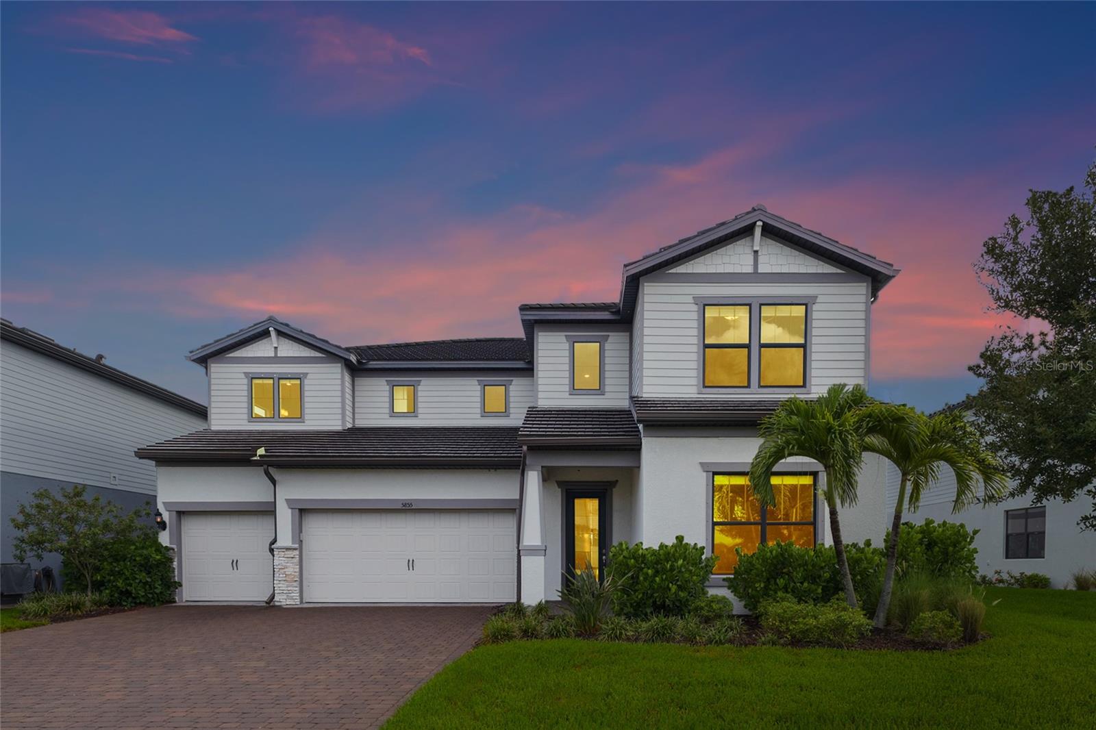 Single Family Residence in LAKEWOOD RANCH, FL - Daniel Dourado