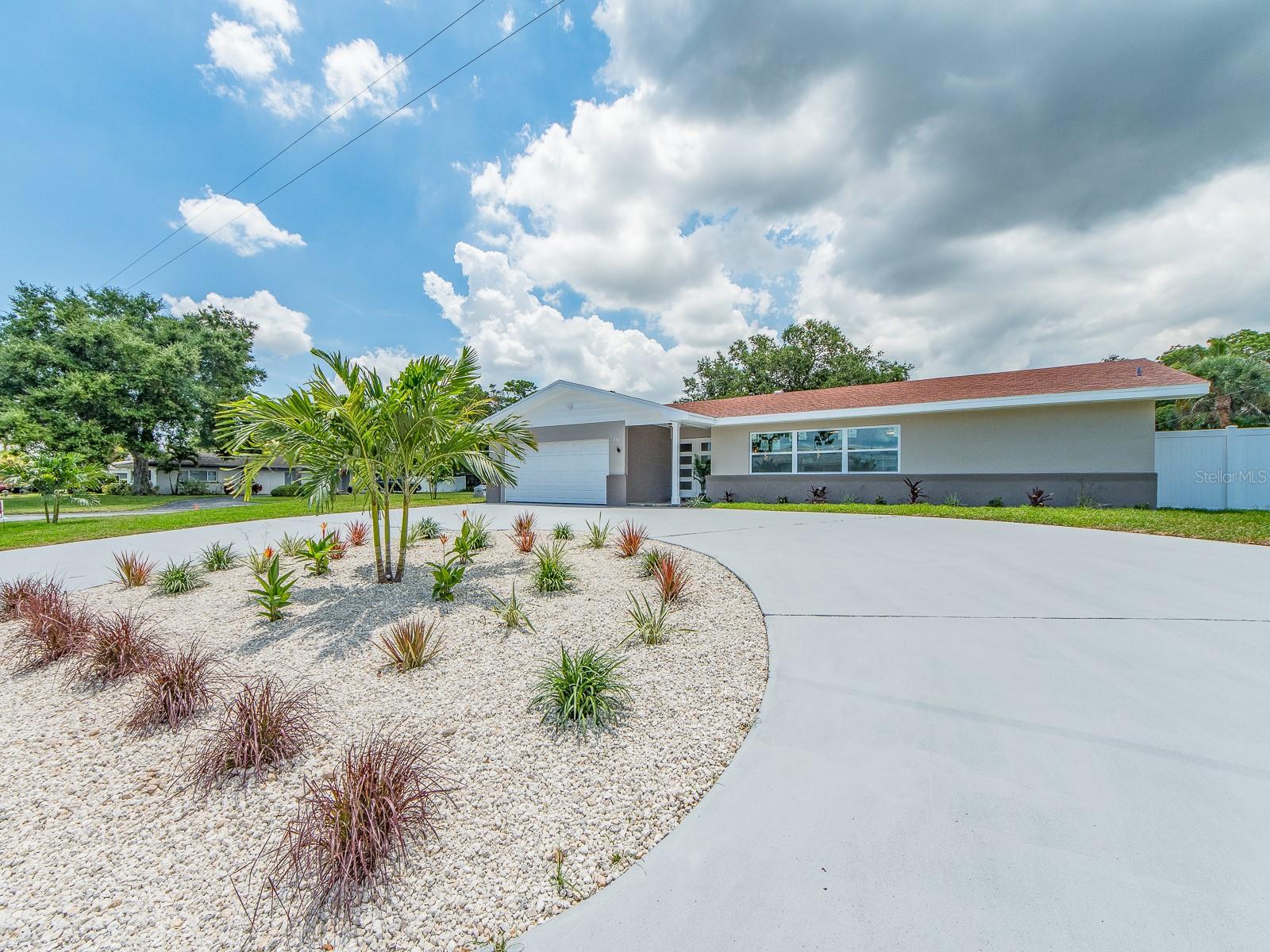 Single Family Residence em LARGO, FL - Daniel Dourado
