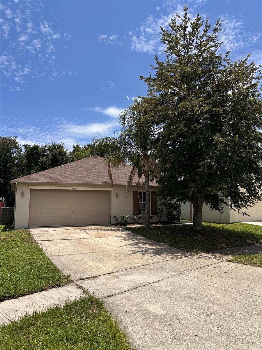 Single Family Residence em KISSIMMEE, FL - Daniel Dourado