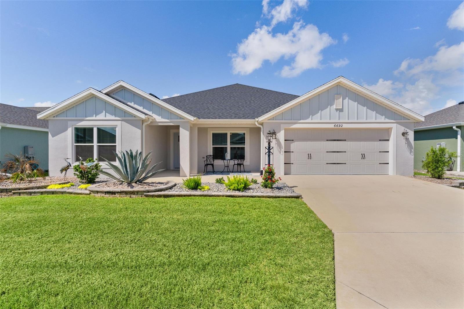 Single Family Residence in THE VILLAGES, FL - Daniel Dourado