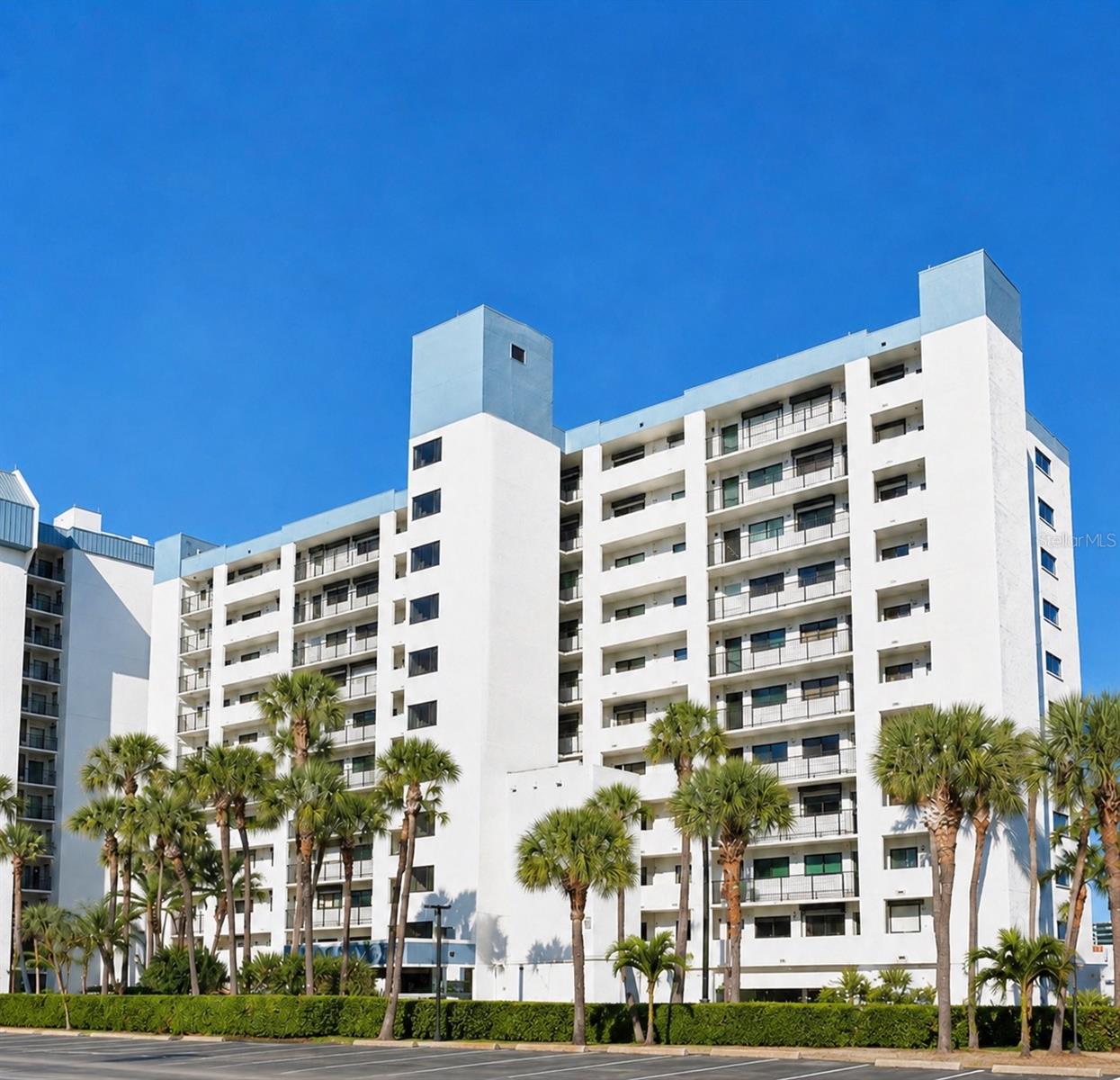 Condominium in ST PETE BEACH, FL - Daniel Dourado