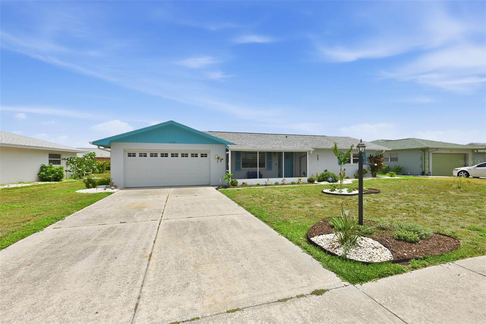 Single Family Residence em SUN CITY CENTER, FL - Daniel Dourado