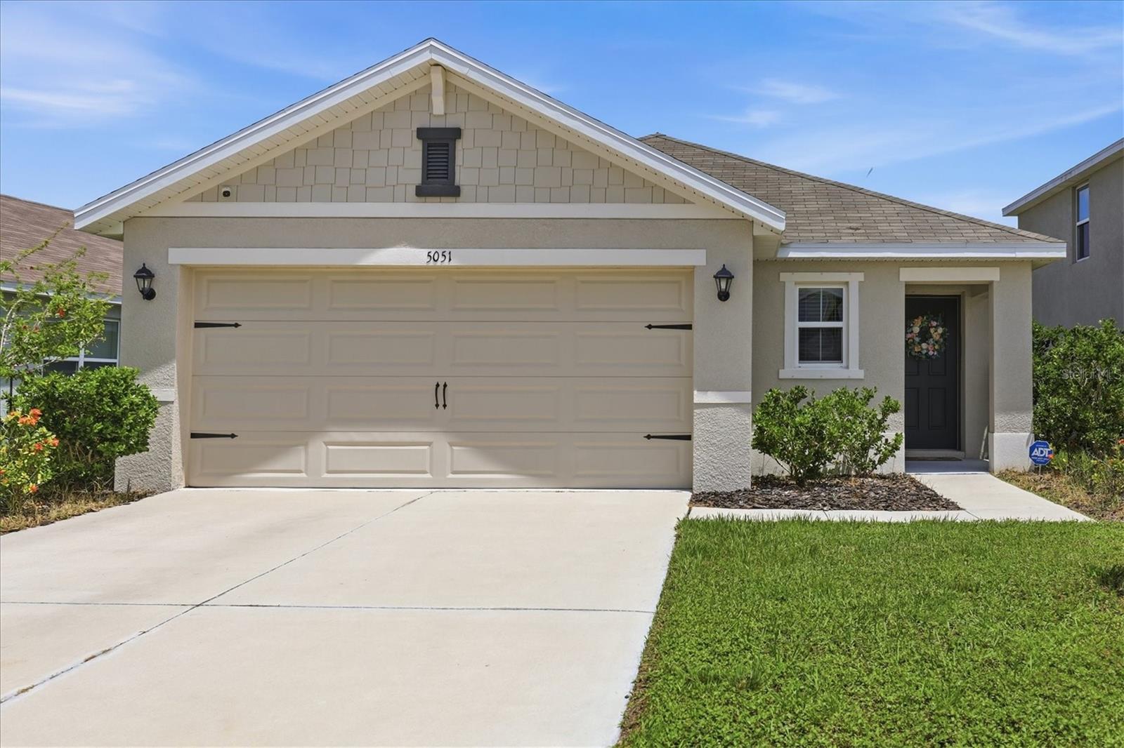 Single Family Residence in PALMETTO, FL - Daniel Dourado