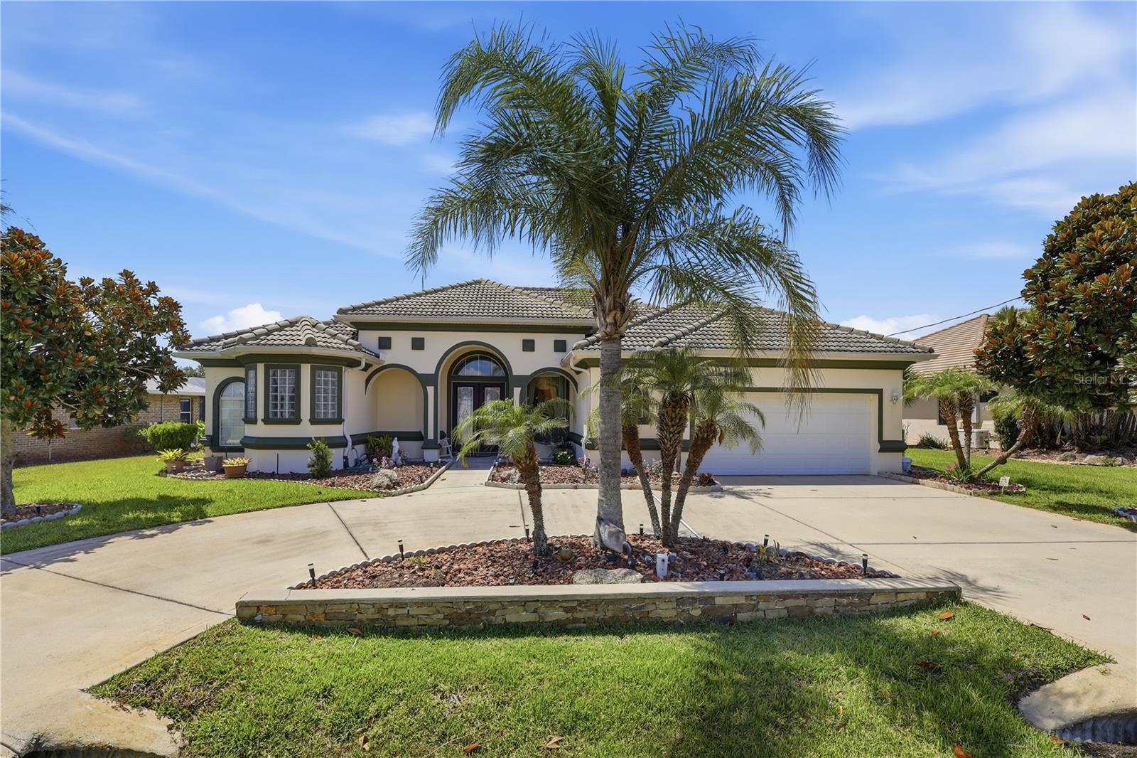 Single Family Residence em PALM COAST, FL - Daniel Dourado