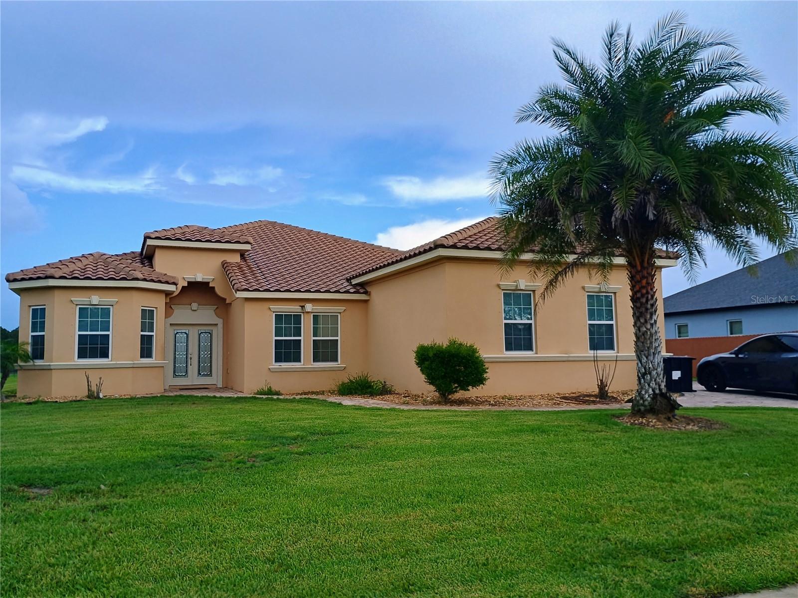 Single Family Residence in MELBOURNE, FL - Daniel Dourado