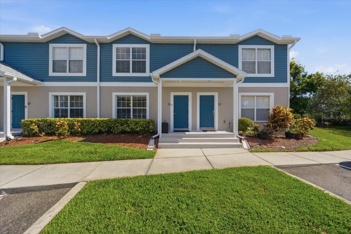 Condominium in PINELLAS PARK, FL - Daniel Dourado