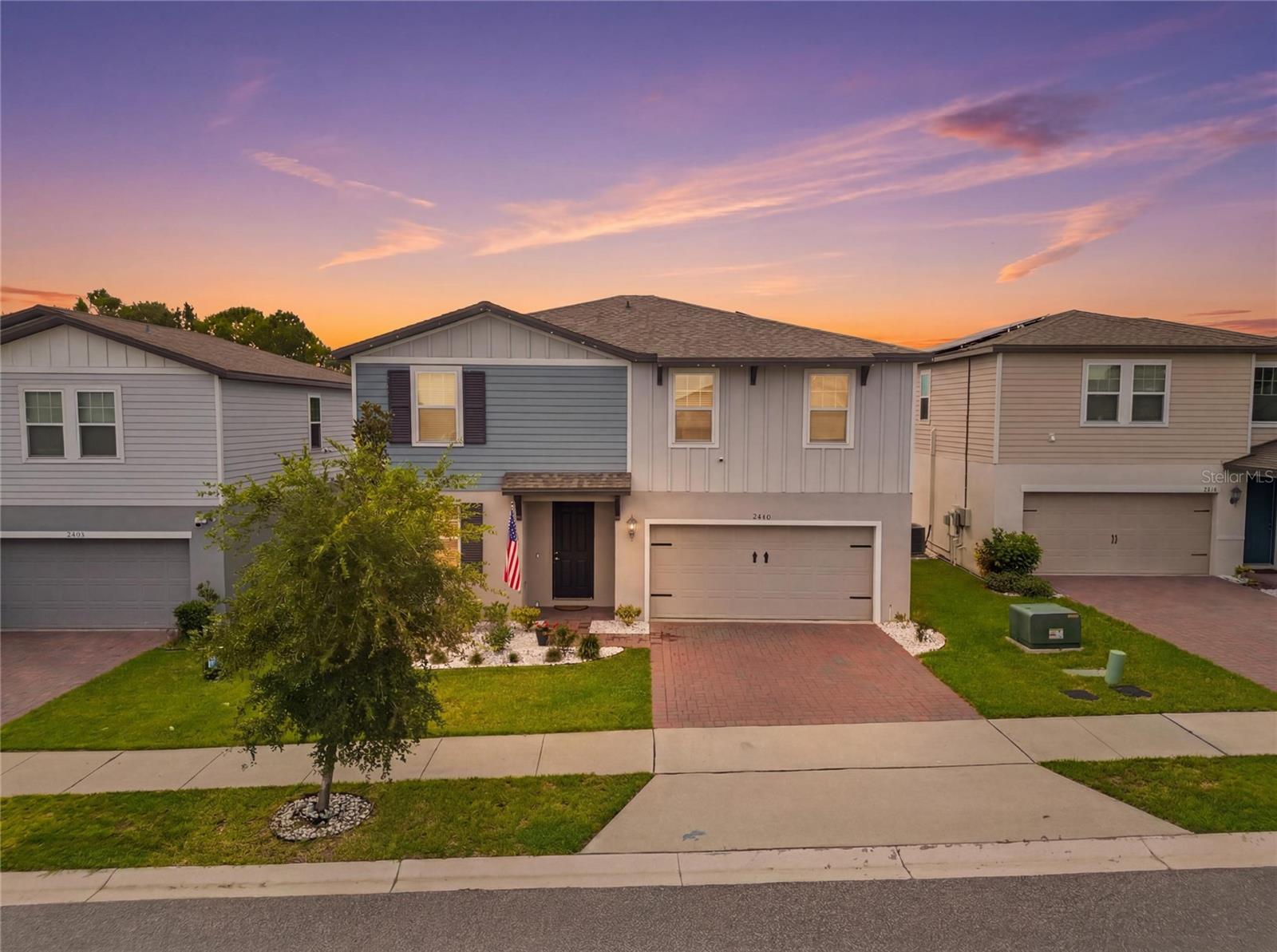 Single Family Residence in HAINES CITY, FL - Daniel Dourado
