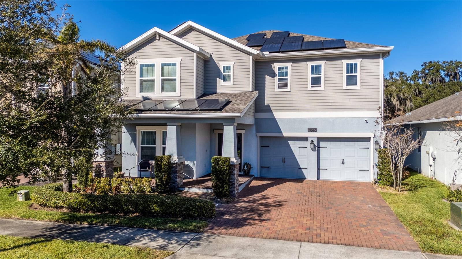 Single Family Residence in ORLANDO, FL - Daniel Dourado