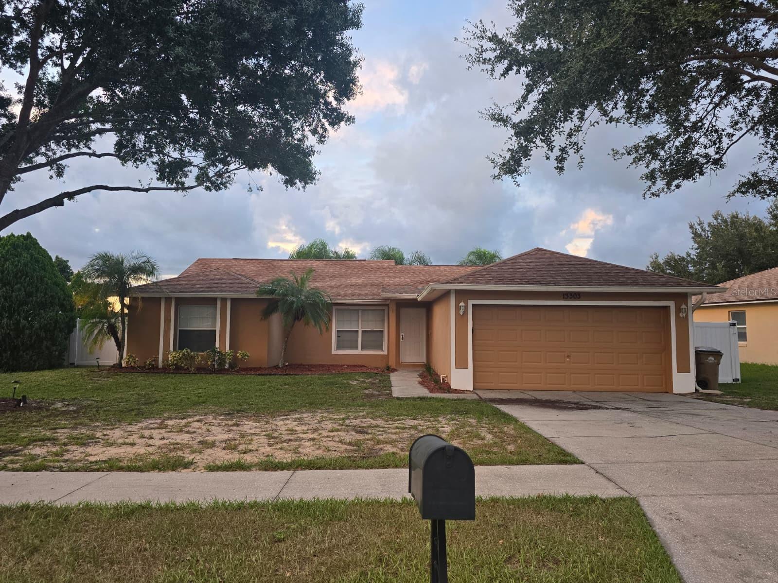 Single Family Residence em CLERMONT, FL - Daniel Dourado
