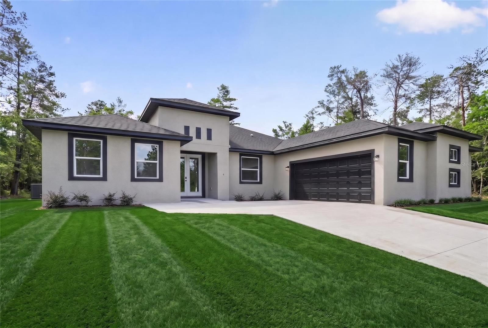 Single Family Residence in HOMOSASSA, FL - Daniel Dourado