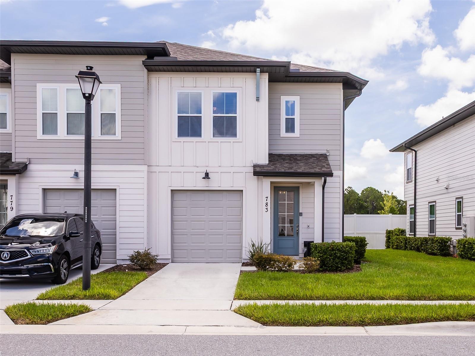 Townhouse in DAVENPORT, FL - Daniel Dourado
