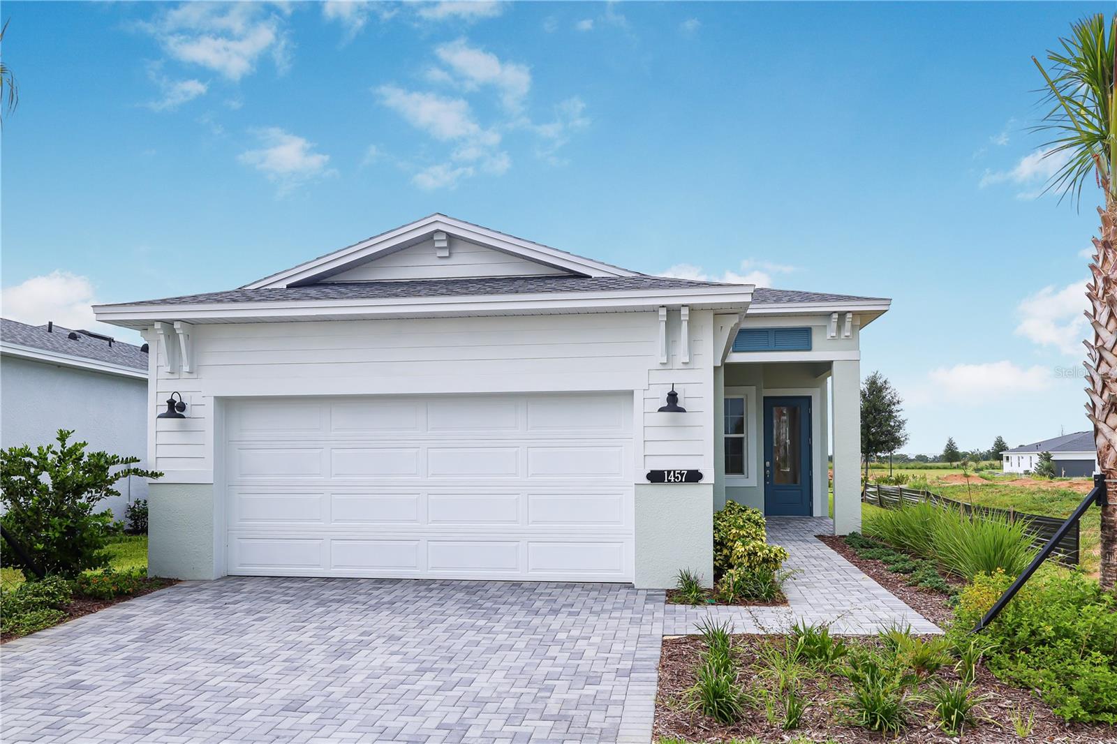 Single Family Residence in TAVARES, FL - Daniel Dourado