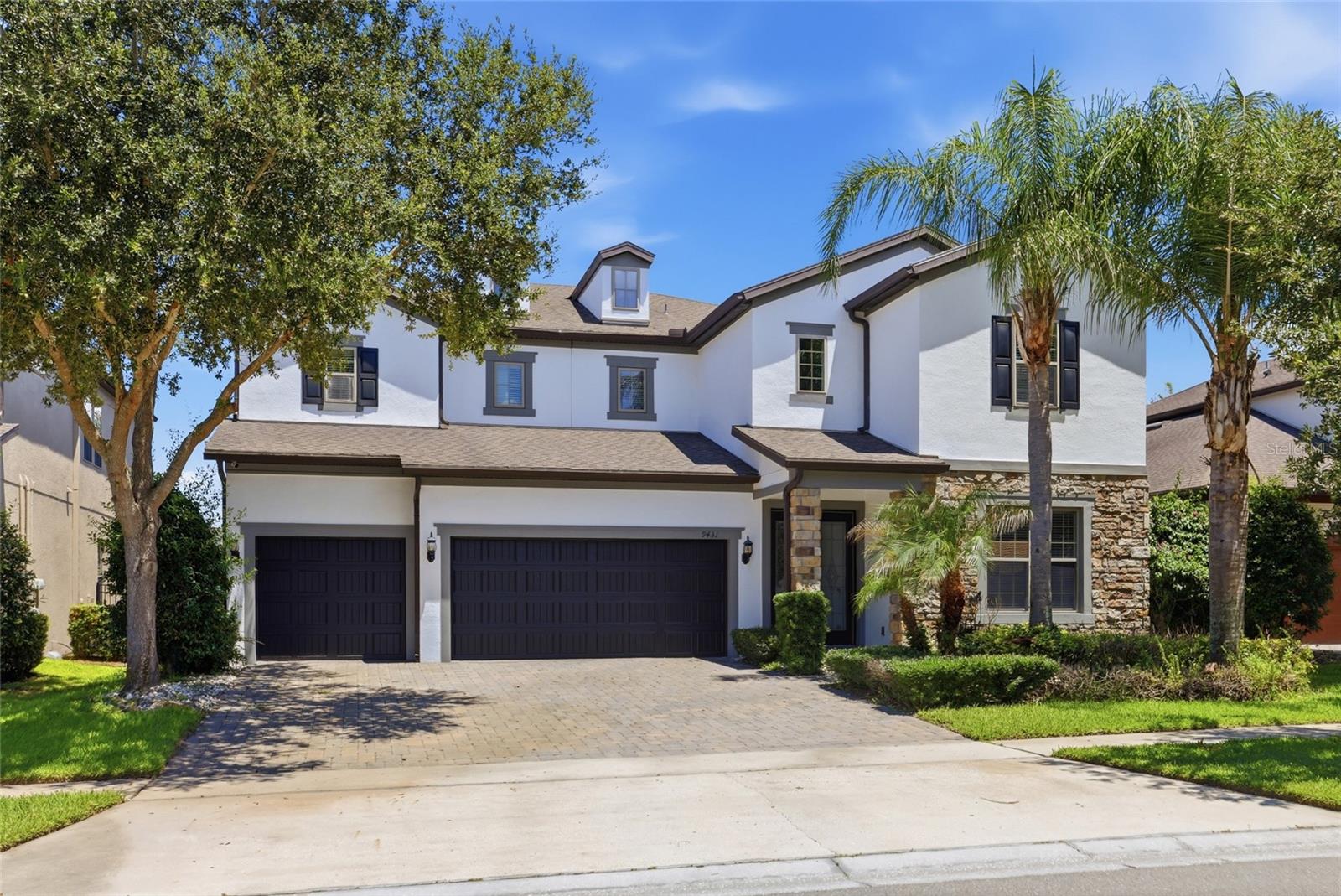 Single Family Residence in ORLANDO, FL - Daniel Dourado