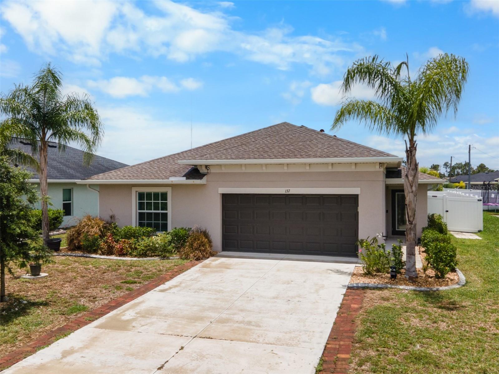 Single Family Residence em ROTONDA WEST, FL - Daniel Dourado