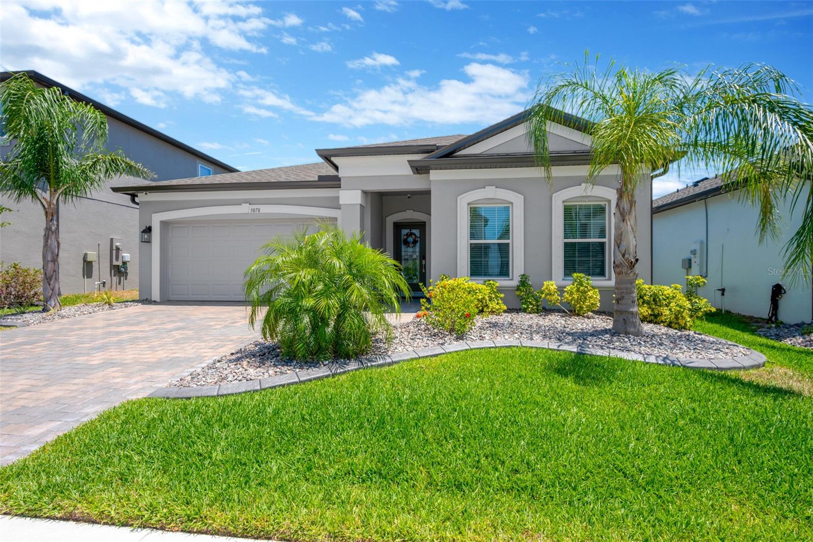 Single Family Residence in WIMAUMA, FL - Daniel Dourado