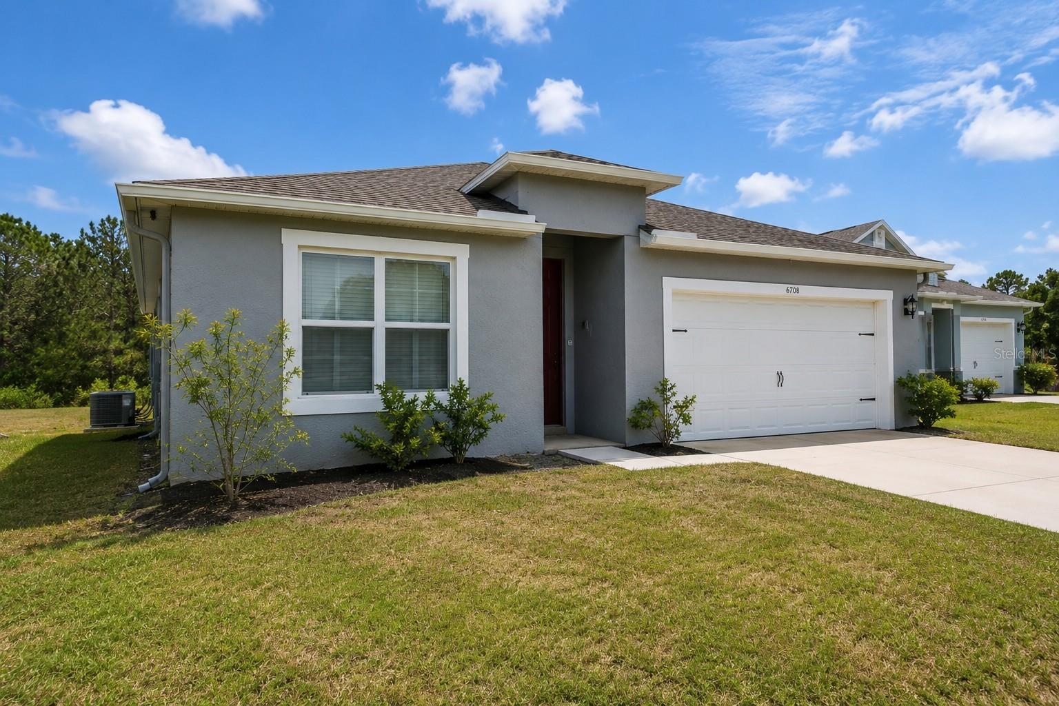 Single Family Residence em HARMONY, FL - Daniel Dourado