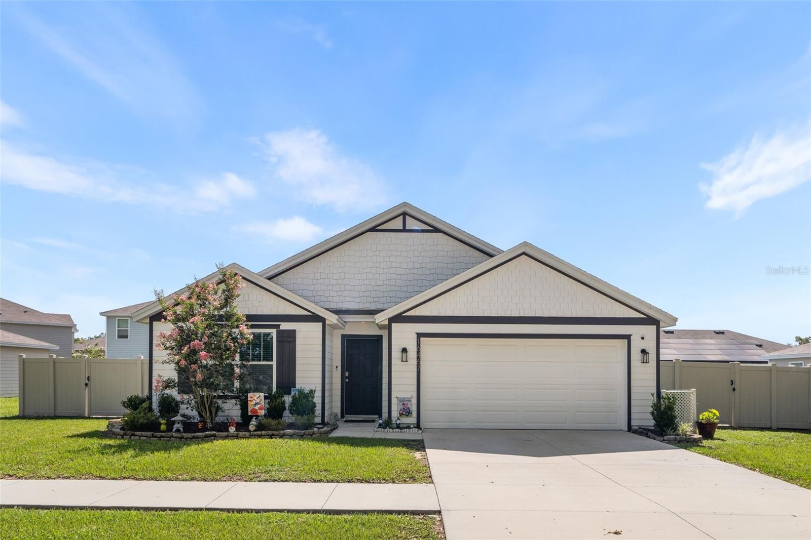 Single Family Residence in HIGH SPRINGS, FL - Daniel Dourado