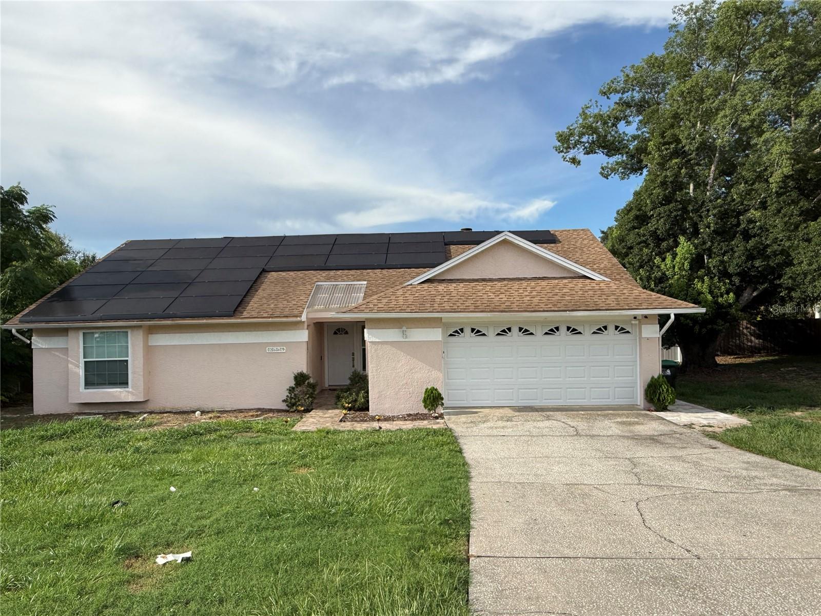Single Family Residence in ORLANDO, FL - Daniel Dourado