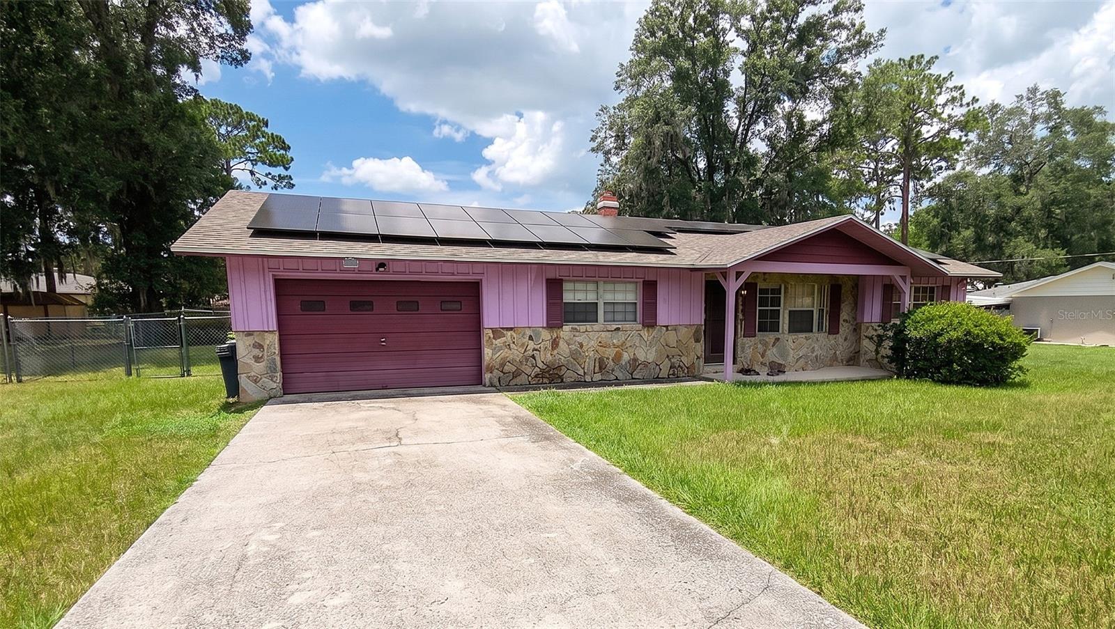 Single Family Residence in OCALA, FL - Daniel Dourado