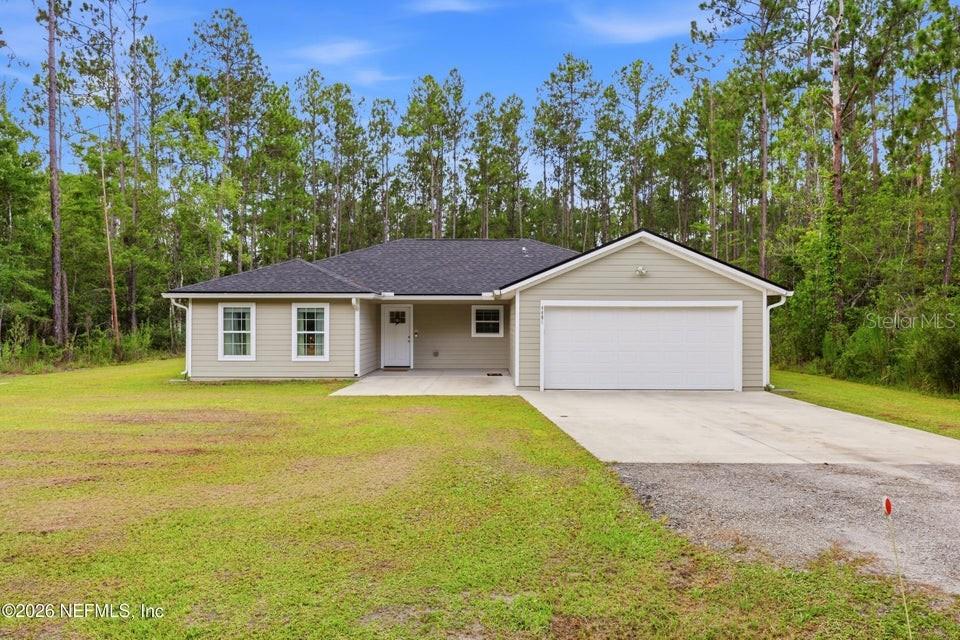 Single Family Residence in HASTINGS, FL - Daniel Dourado