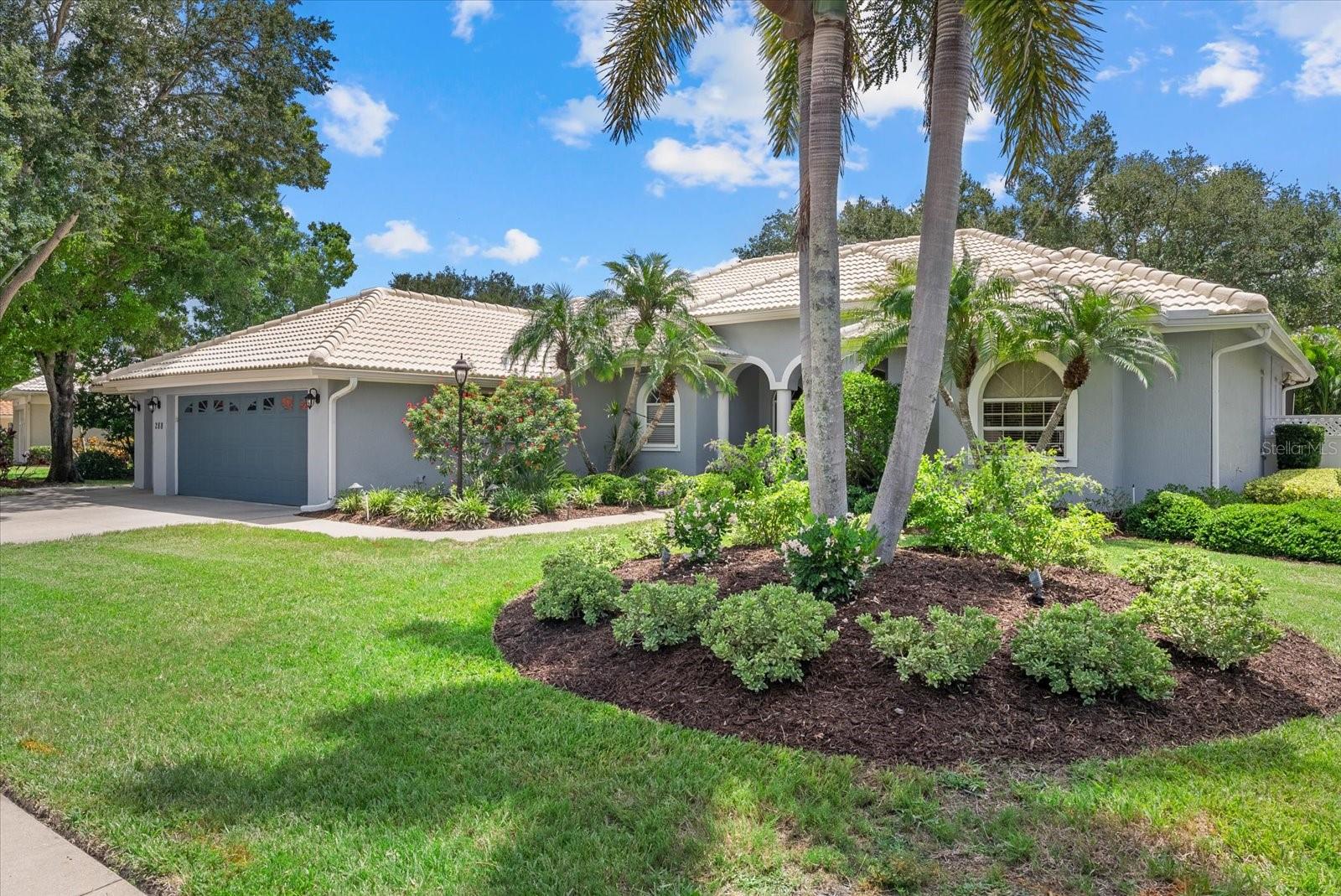 Single Family Residence in VENICE, FL - Daniel Dourado