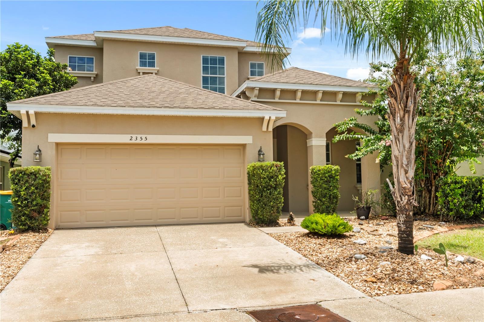 Single Family Residence in MOUNT DORA, FL - Daniel Dourado