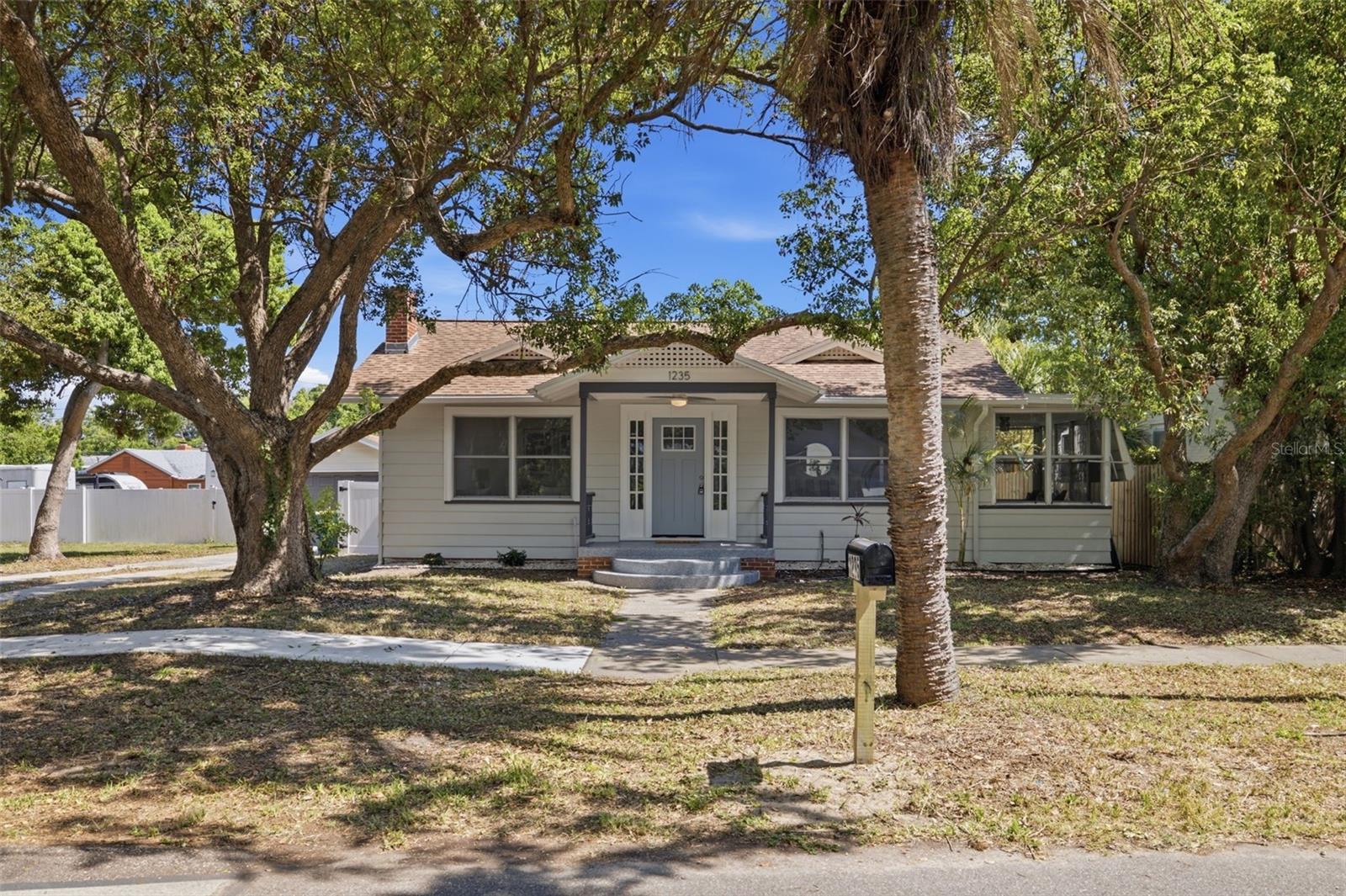Single Family Residence em CLEARWATER, FL - Daniel Dourado