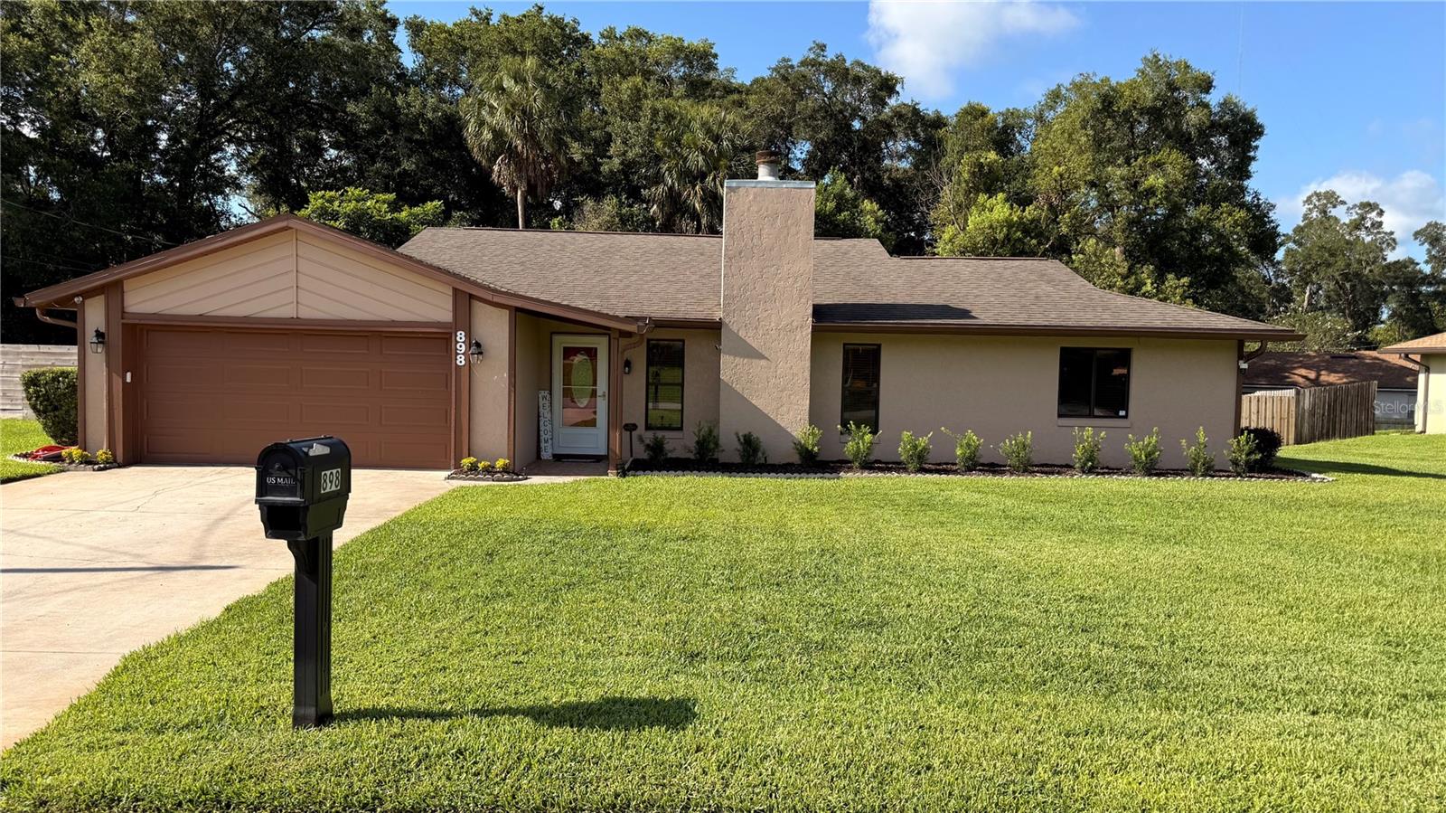 Single Family Residence in ORANGE CITY, FL - Daniel Dourado
