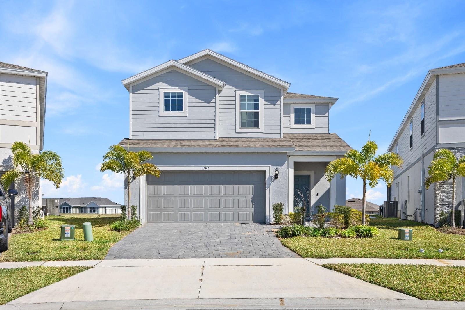 Single Family Residence in DAVENPORT, FL - Daniel Dourado