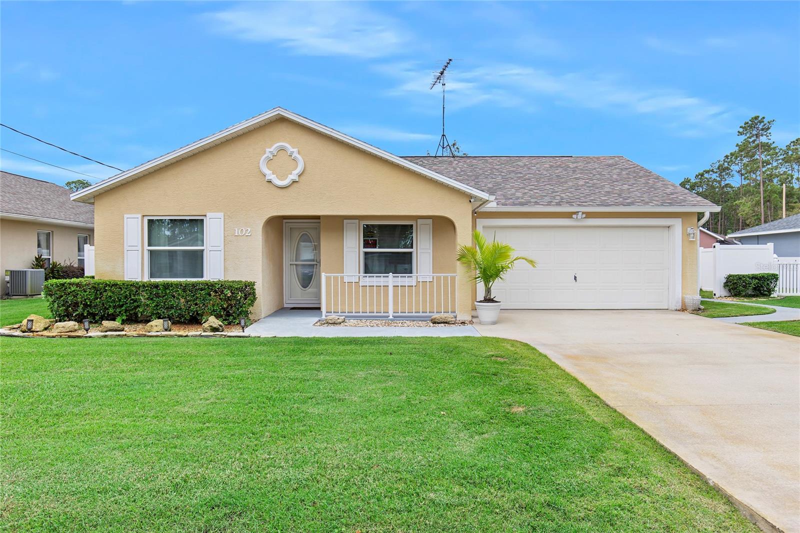 Single Family Residence em PALM COAST, FL - Daniel Dourado