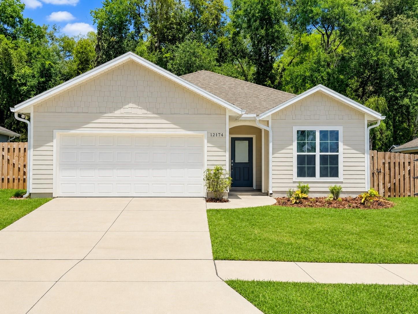 Single Family Residence em ALACHUA, FL - Daniel Dourado
