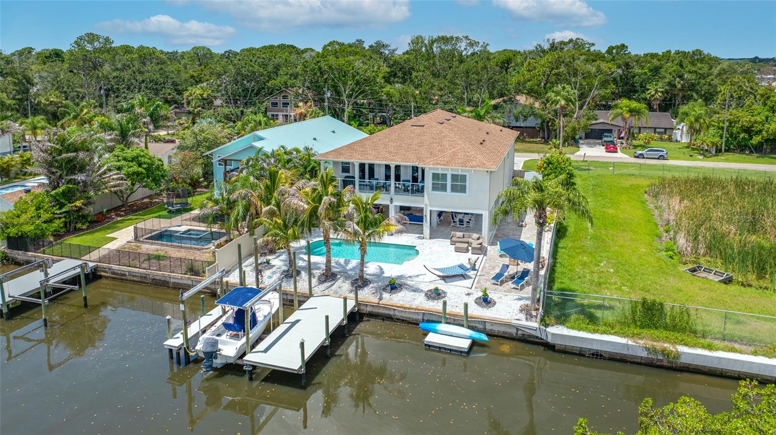 Single Family Residence em OLDSMAR, FL - Daniel Dourado