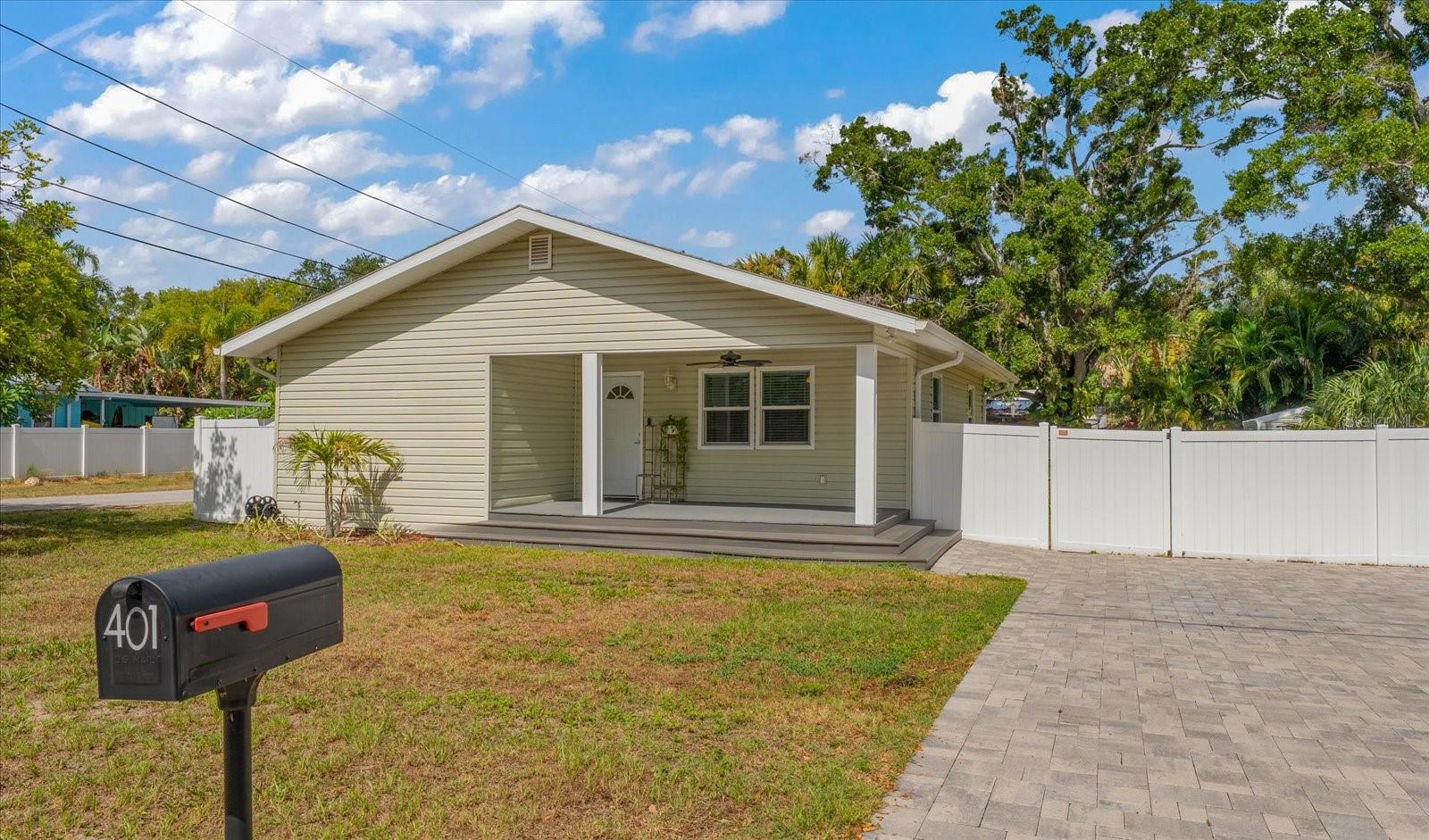 Single Family Residence em PALM HARBOR, FL - Daniel Dourado
