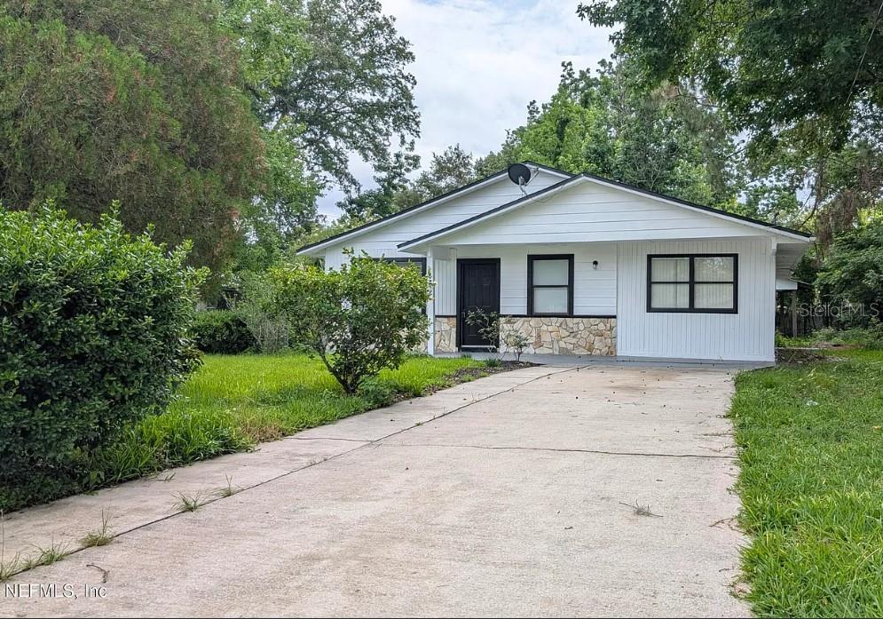 Single Family Residence em GREEN COVE SPRINGS, FL - Daniel Dourado