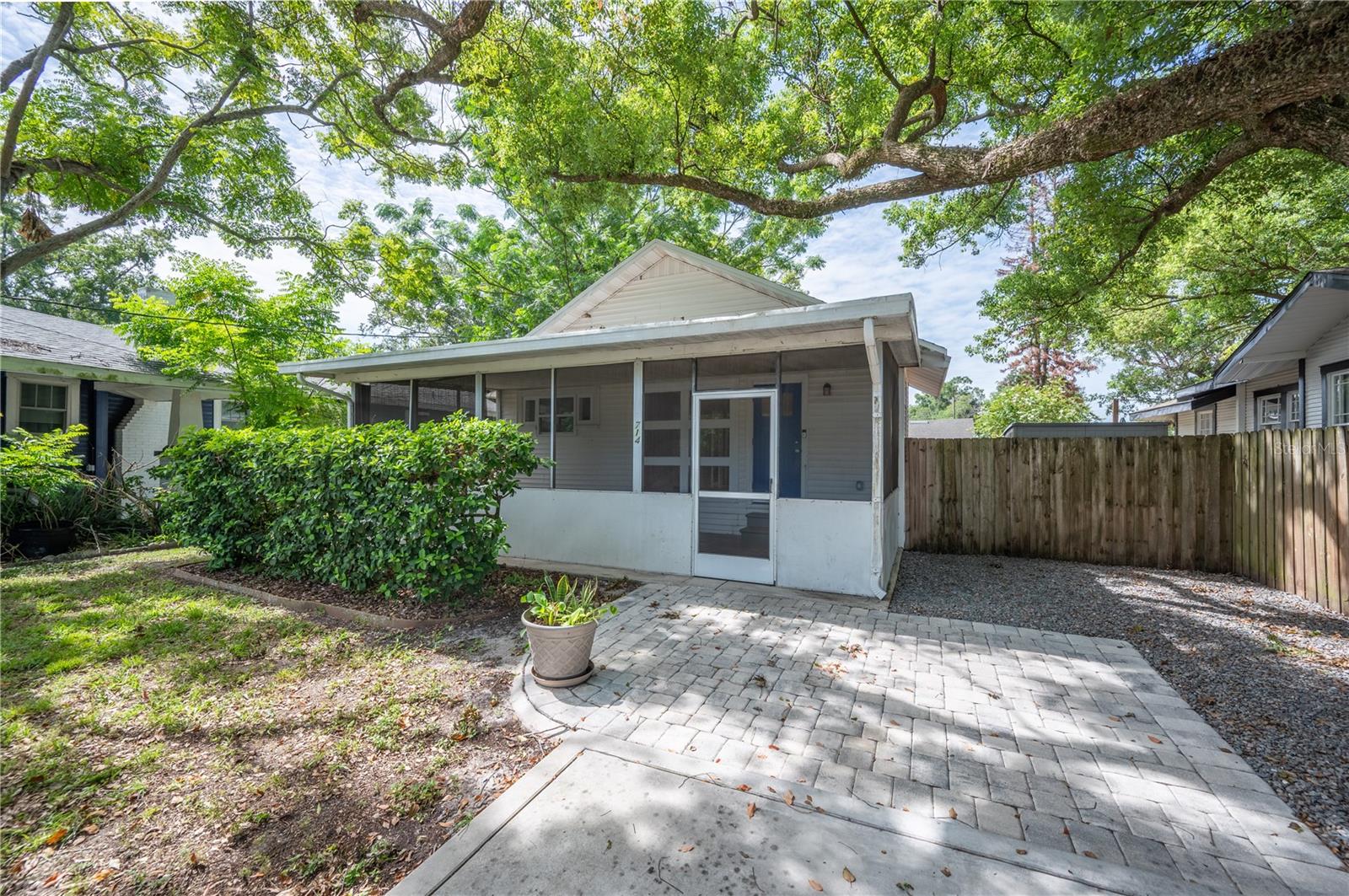 Single Family Residence in LAKELAND, FL - Daniel Dourado